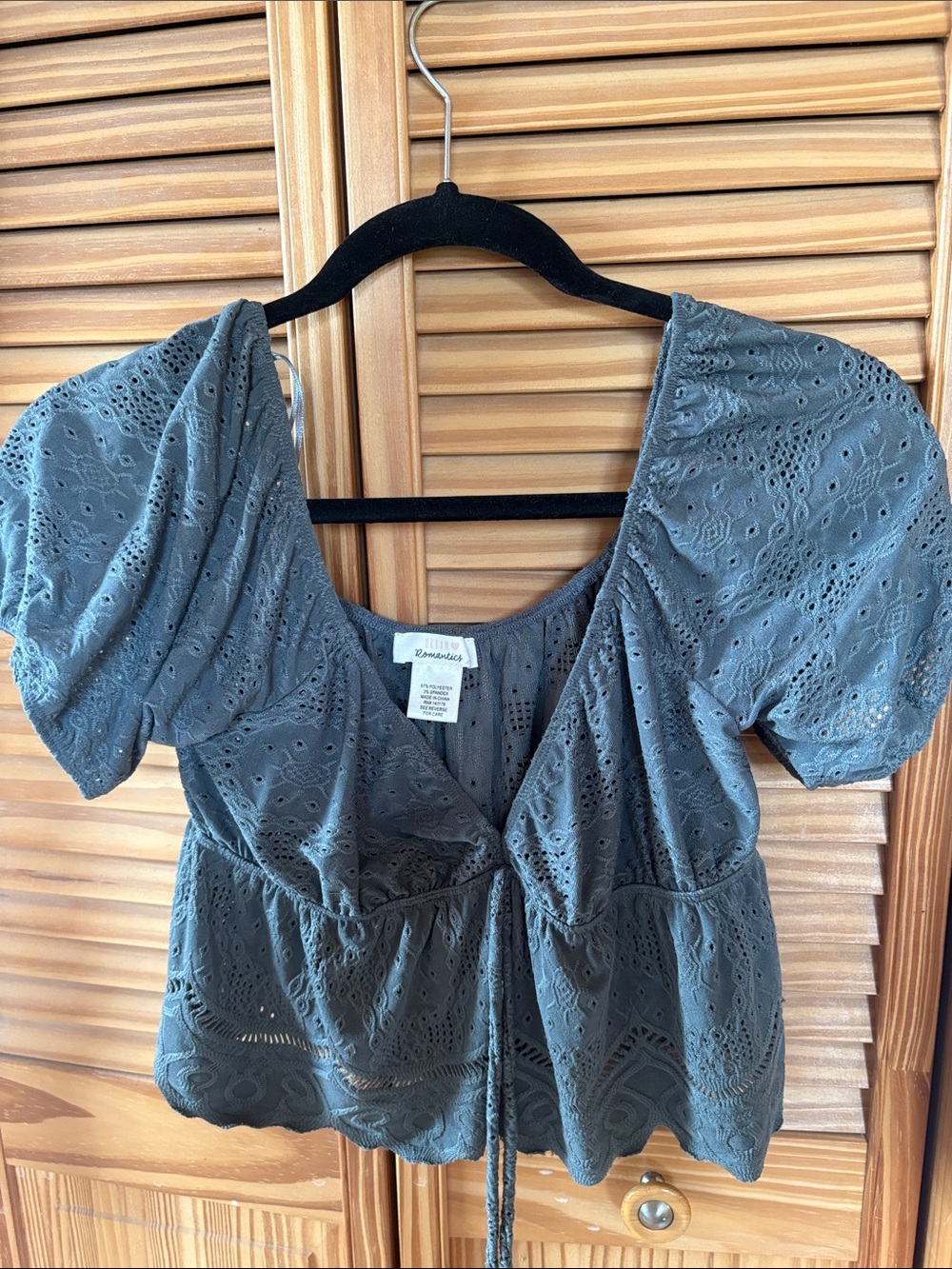 URBAN Romantics Slate Blue Eyelet Puff Sleeve Peplum Top